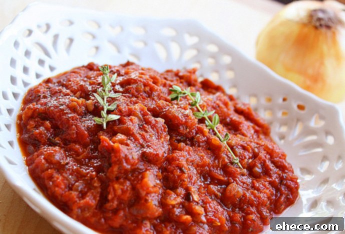 Basic Marinara Sauce: Mastering Tomato Peeling and Seeding 1 featured 296