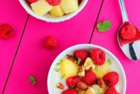 Vanilla Yogurt with Fresh Fruit and Crunchy Nuts
