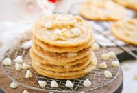Irresistible White Chocolate Macadamia Nut Cookies