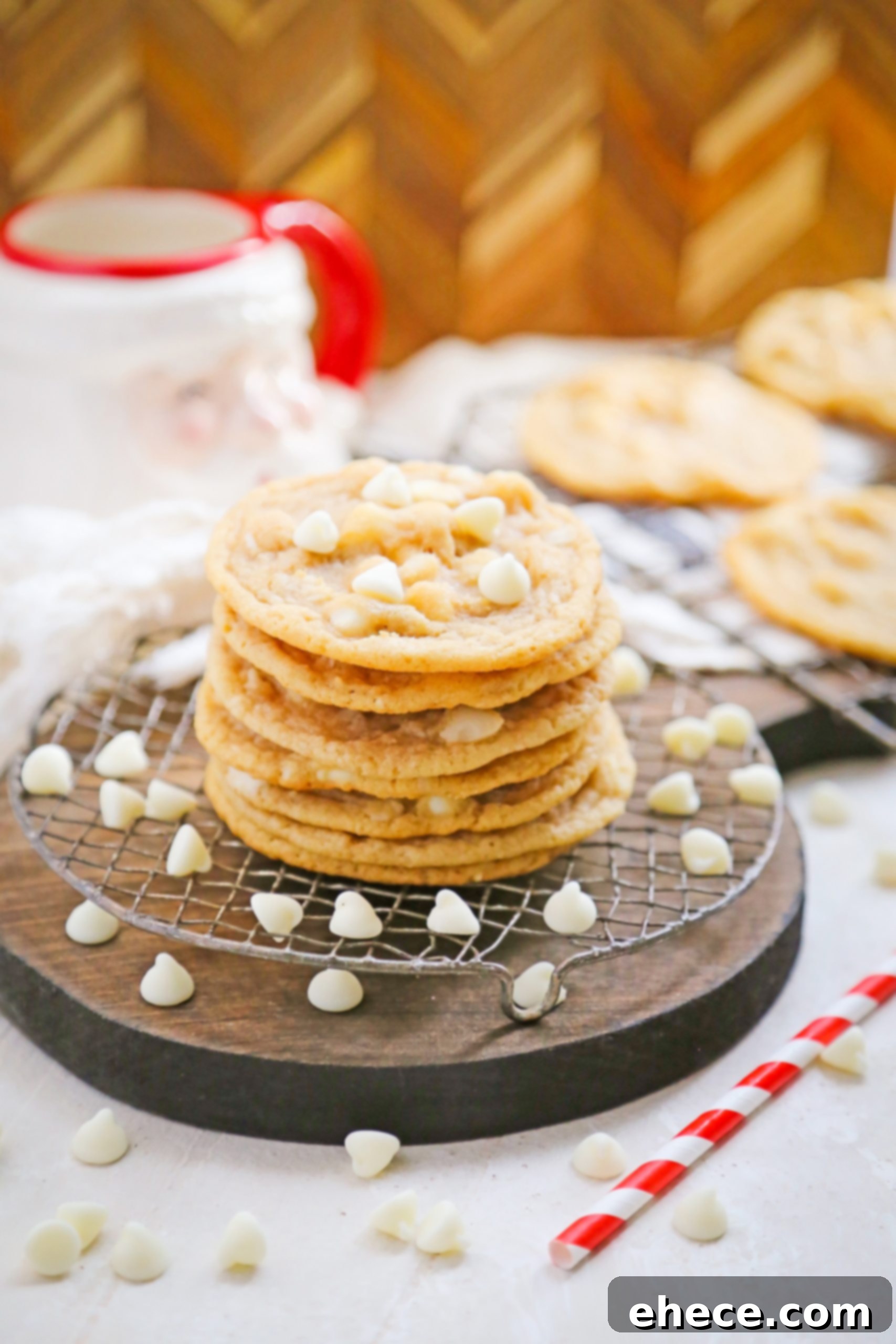 Irresistible White Chocolate Macadamia Nut Cookies 1 featured 31928