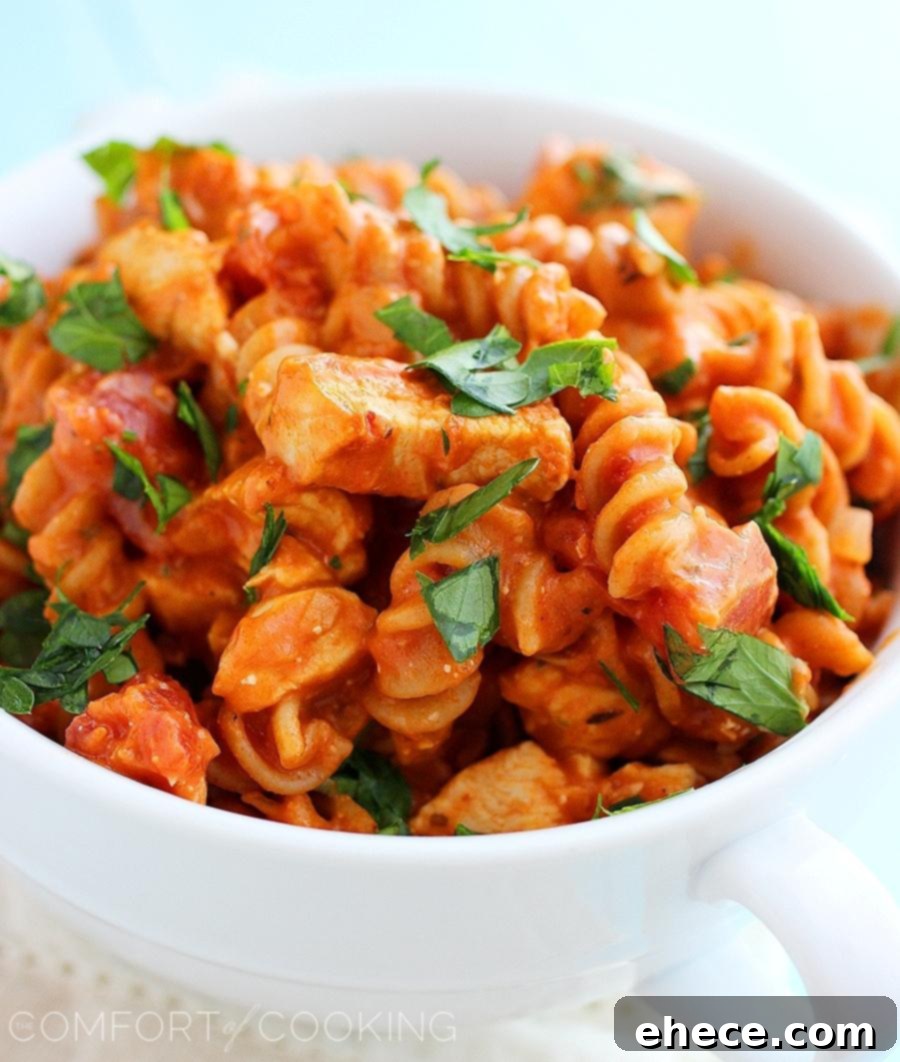 One-Pan Creamy Tuscan Chicken Pasta 1 featured 3200 1