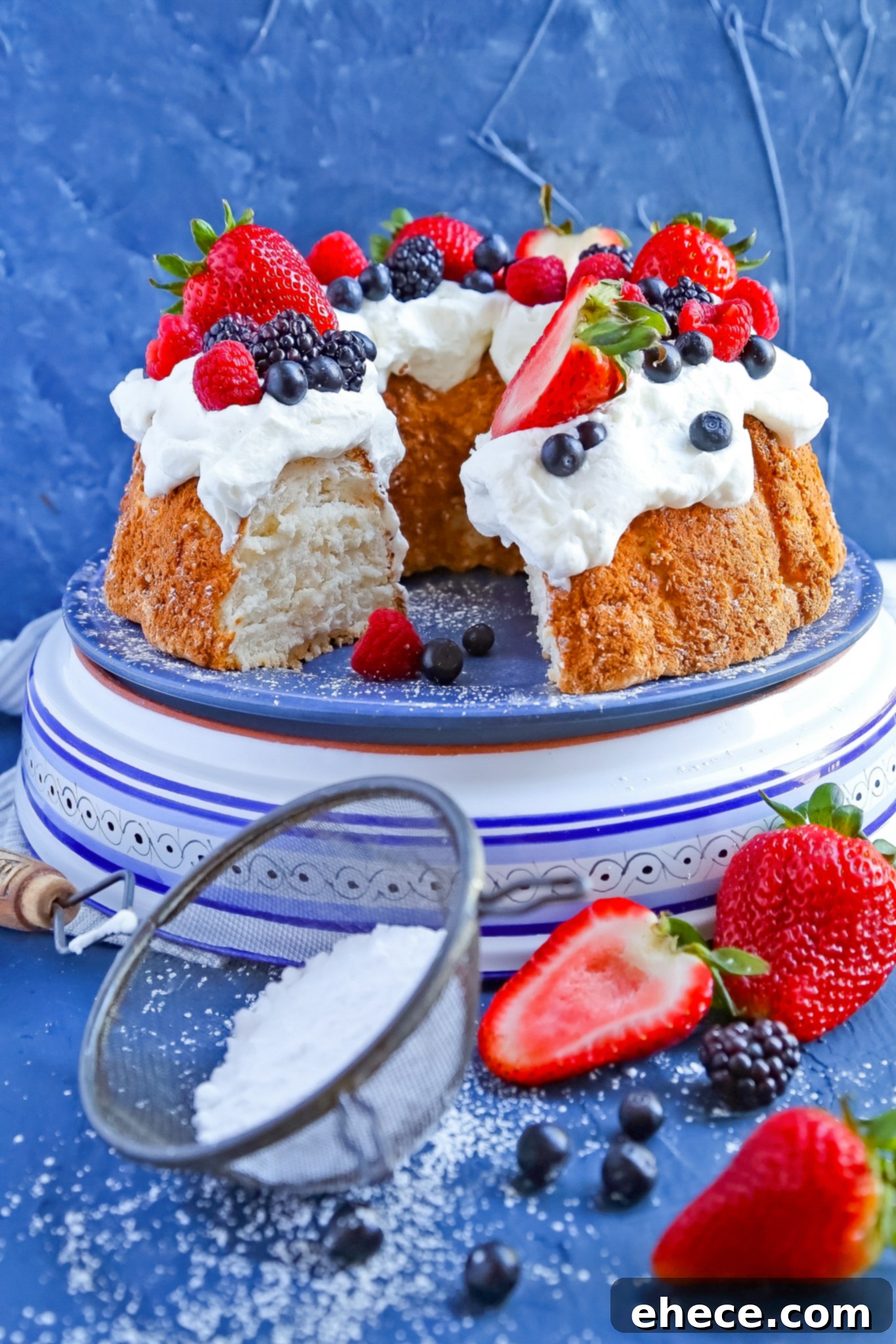 Heavenly Angel Food Cake 1 featured 36477