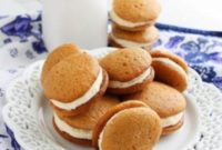 Spiced Gingerbread Whoopie Pies