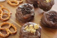 Sweet & Salty S’mores Pretzel Delights