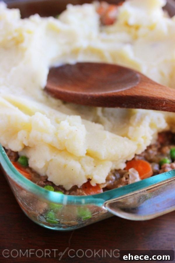 Shepherd’s Pie – Comfort food at its best! Fresh peas, carrots, and a homemade gravy combine to make the best-ever classic shepherd's pie! | thecomfortofcooking.com