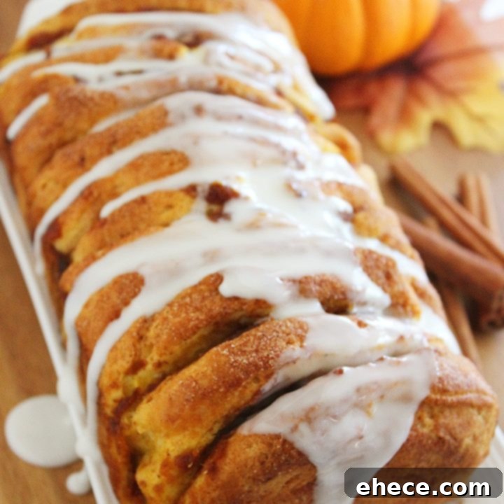 Spiced Pumpkin Pull-Apart Bread with Creamy Vanilla Glaze 8 Pumpkin Spice Pull Apart Bread with Vanilla Glaze