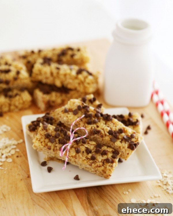 No-Bake Chewy Chocolate Chip Granola Bars - Crispy, chewy homemade granola bars are easy, healthy and perfect for snacks on the go! | thecomfortofcooking.com