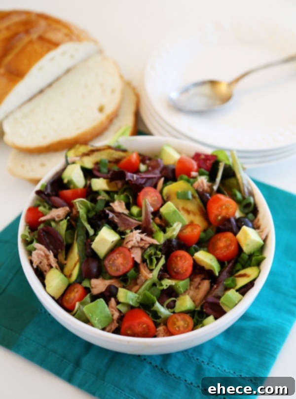 Mediterranean Tuna Salad: Fast, Fresh, Wholesome 2 Vibrant Mediterranean Tuna Salad featuring fresh greens, tuna, and colorful vegetables, ideal for a healthy lunch or dinner